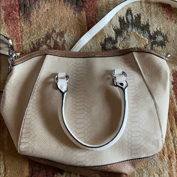 Matching guess purse and wallet set - Picture 2 of 5